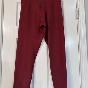 Chic Maroon Leggings for Women